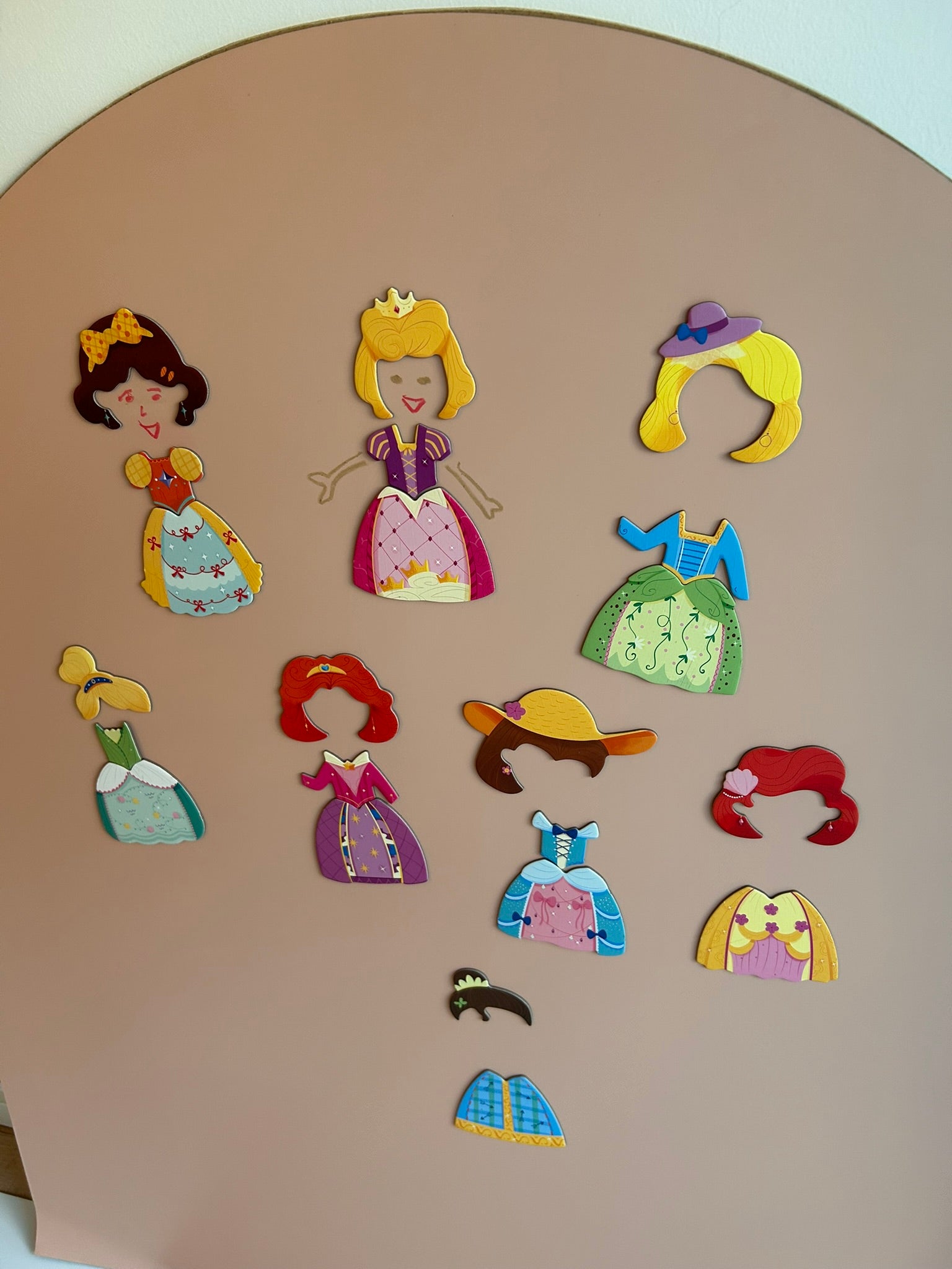 22pcs Princess costume magnets