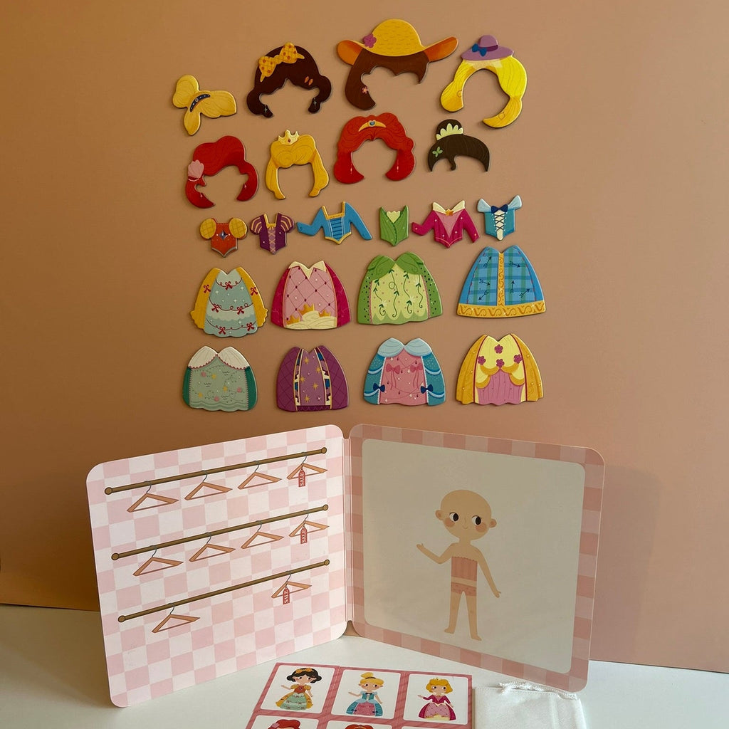 22pcs Princess costume magnets